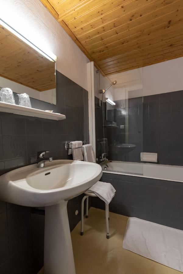 Hotel Les Esseppes L'Epine  Екстер'єр фото