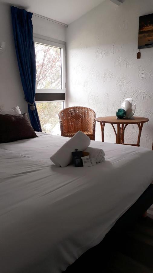 Hotel Les Esseppes L'Epine  Екстер'єр фото